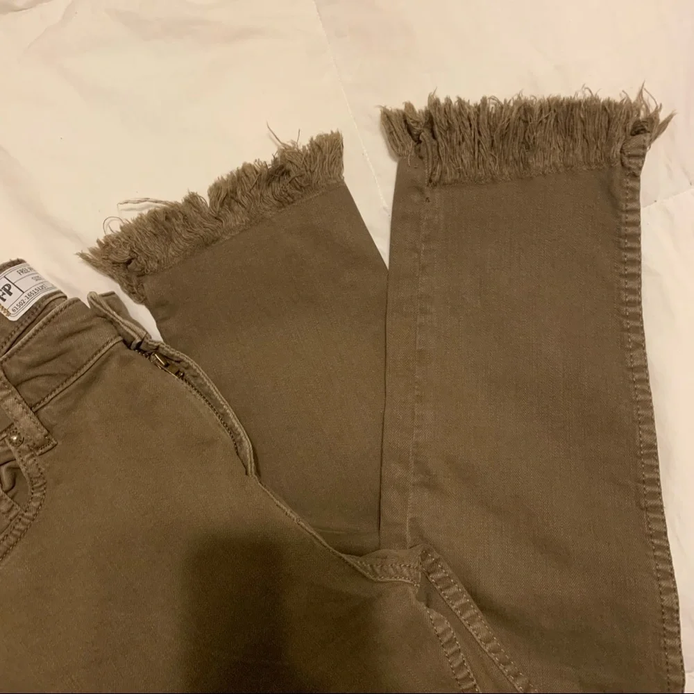 Free People Raw Hem Jeans - Picture 4 of 4